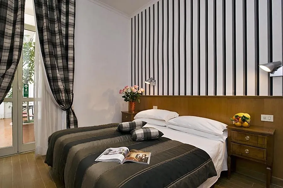 Hotel De Petris Rome 3*,  Italy