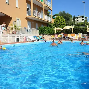 Orchidea Apartmanhotel Pietra Ligure